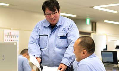 鮮魚部門・鮮魚第一部 仲野さん